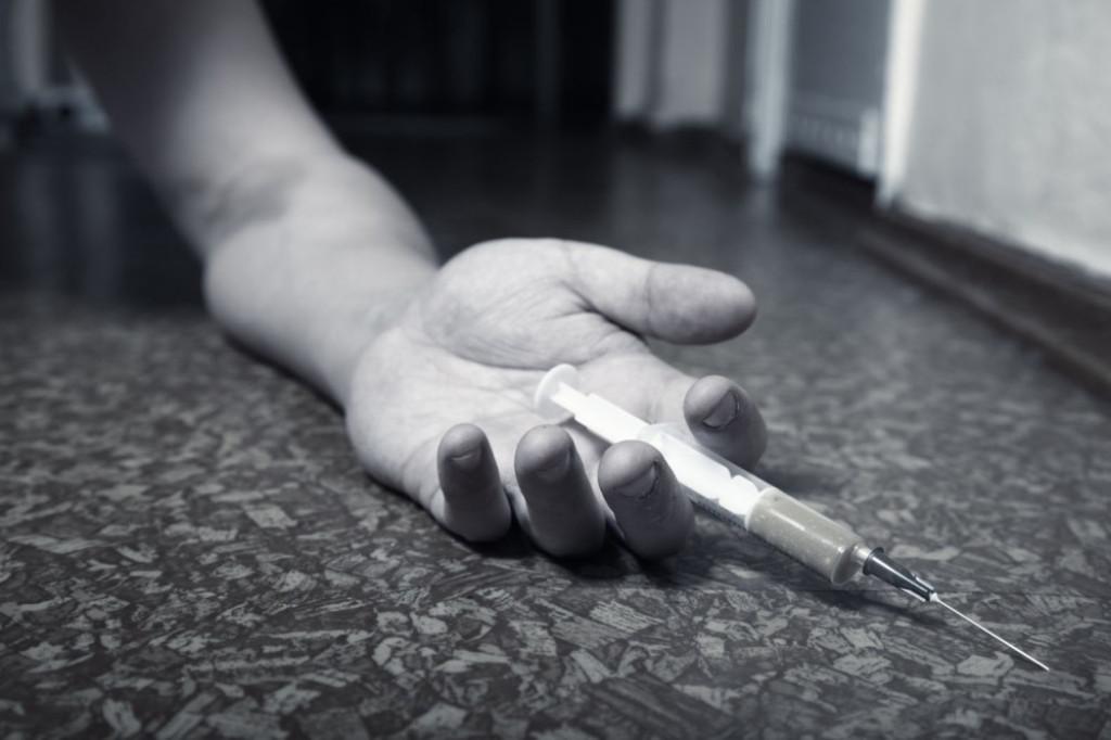 Narkoman Overdoziranje Heroin Droga Drogiranje