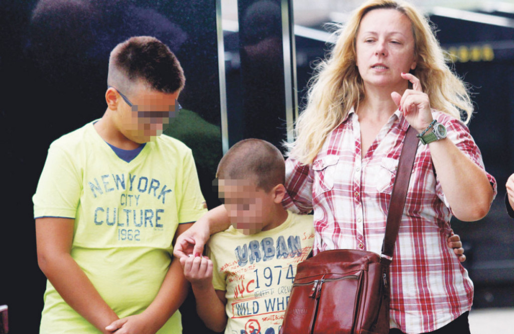 Silvana sa sinovima Andrejem i Sergijom