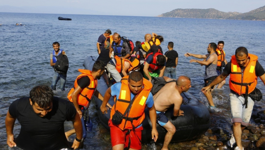 Migranti u čamcu