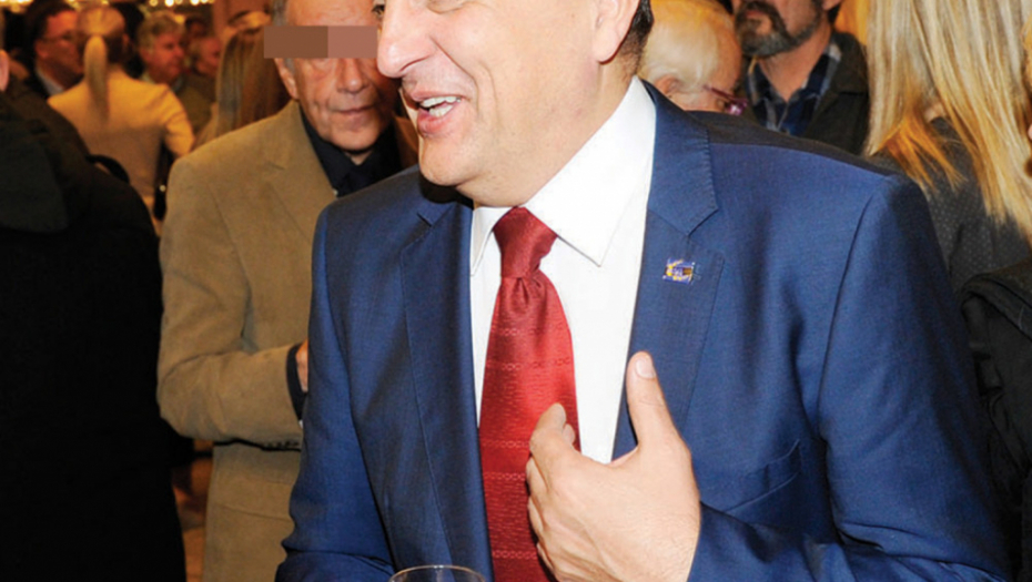  Zoran Živković