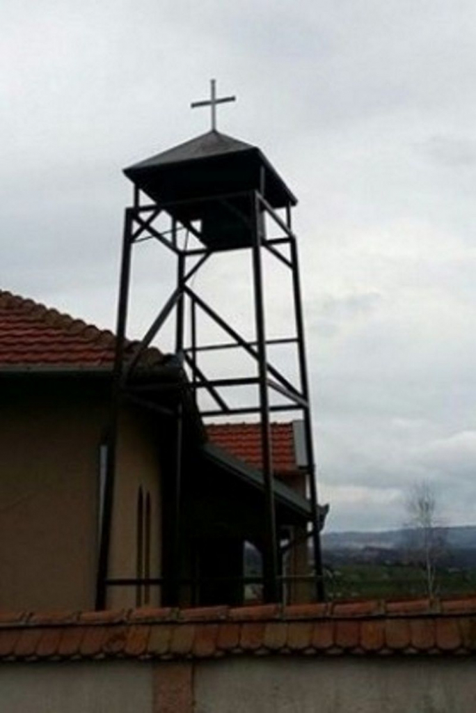 Ukrali zvono sa zvonika