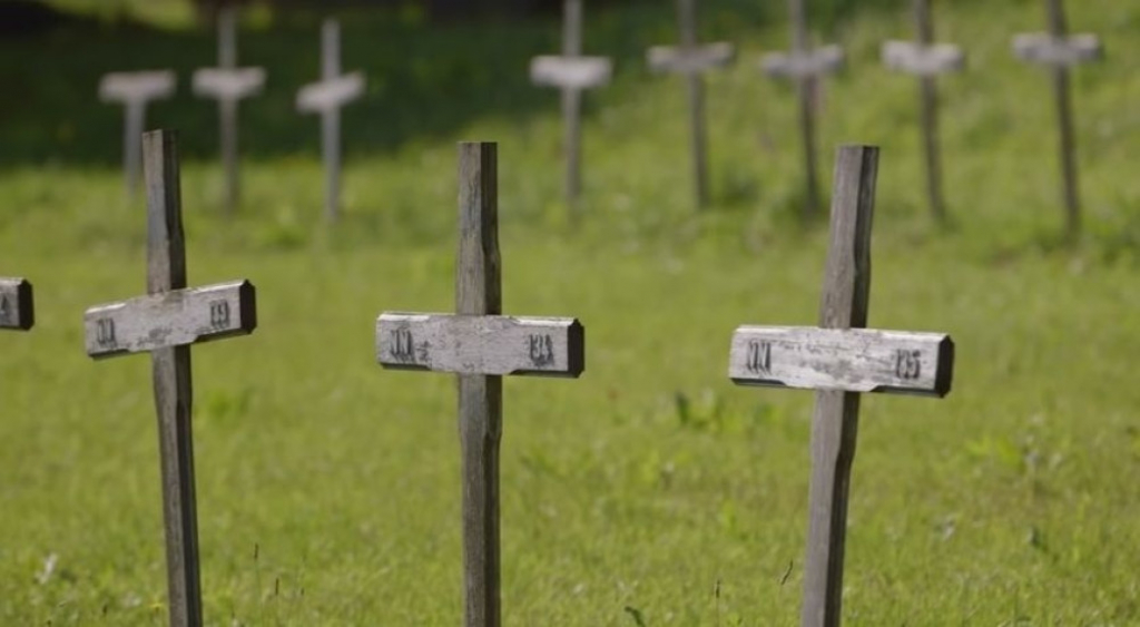 Masakr u Dvoru delić iz filma