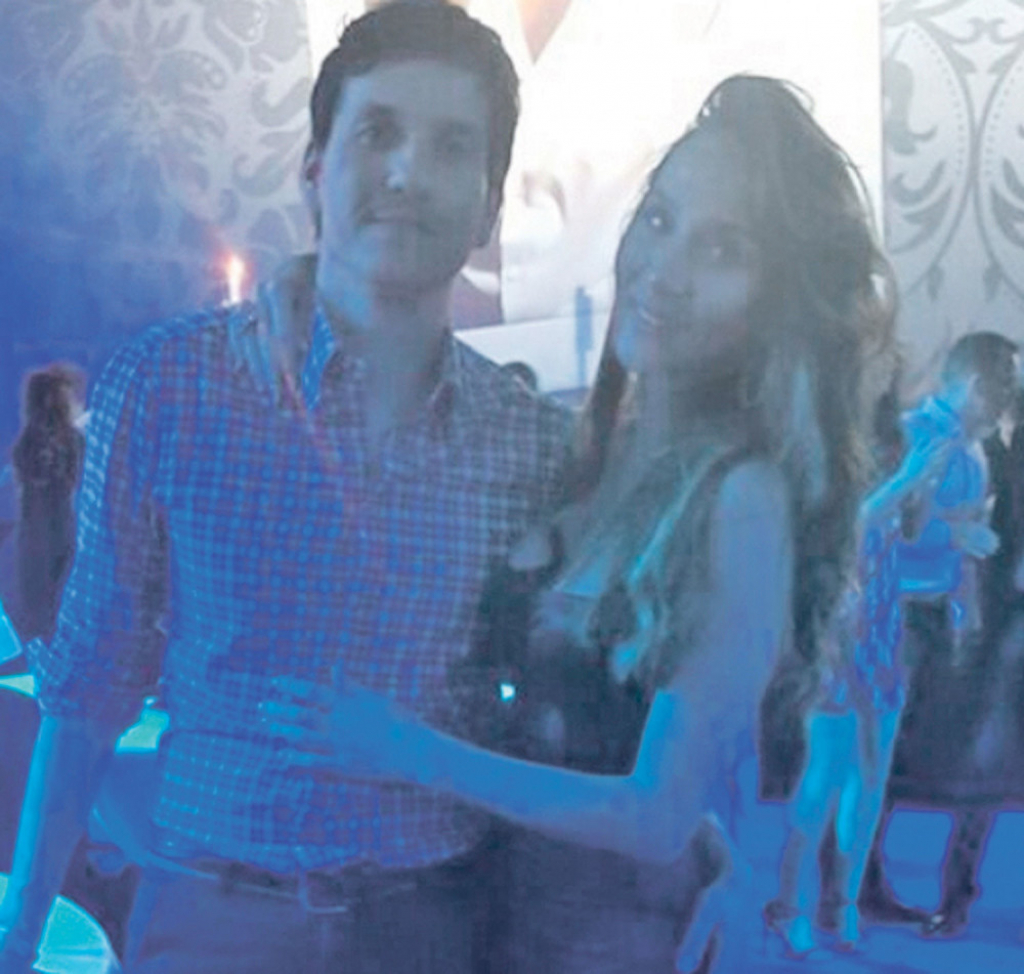 Mladi biznismen se na rođendanu pojavio u farmerkama i patikama