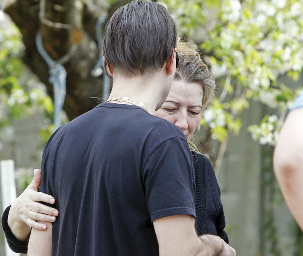 Zoran juče posetio Jeleninu majku