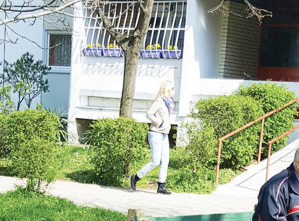 ...ali se brzo vratila u stan