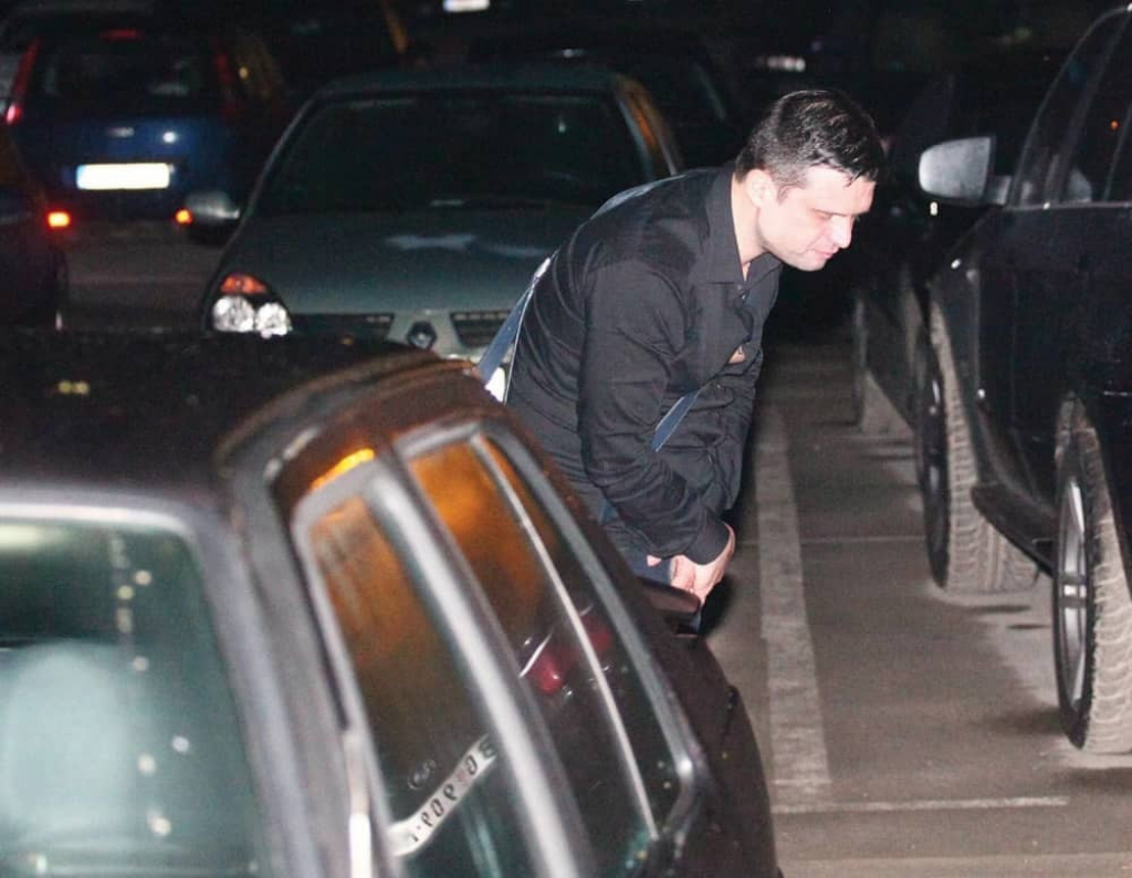 Manje vina, manje vina: Dragi Domić povraća