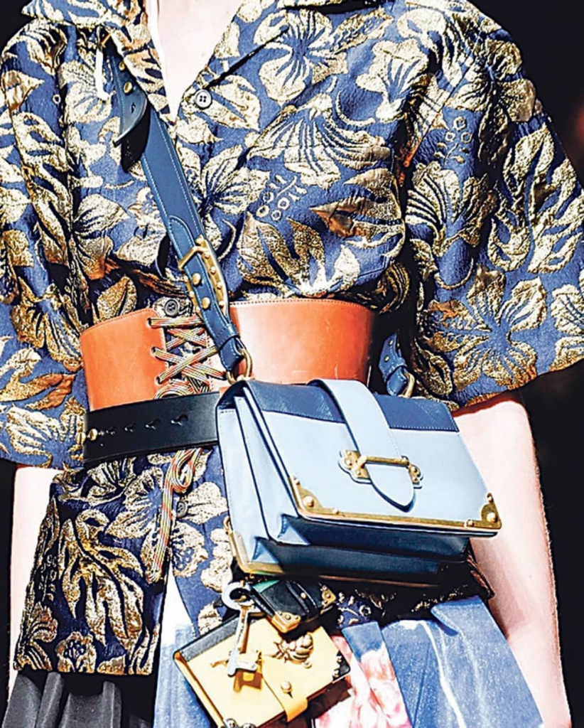 Mala tašna za velike grudi