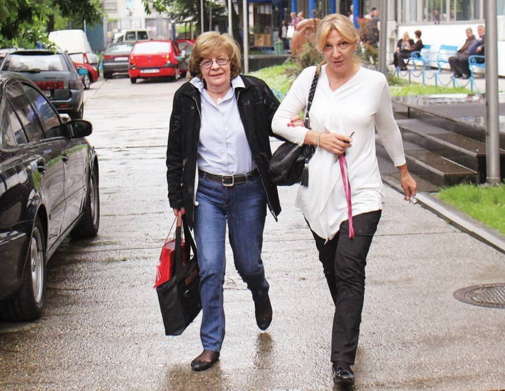 Sve vreme uz glumca: Lula i Jelena