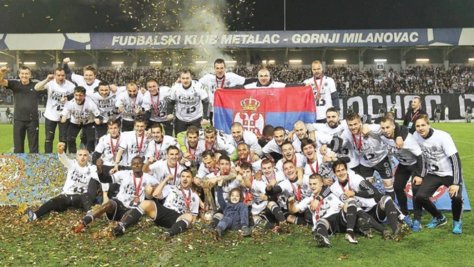 Na kraju su kupom ipak usrećili  navijače: Fudbaleri Partizana