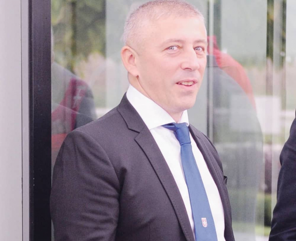 Iza njega stali Zvezda, Partizan i Savez: Kokeza