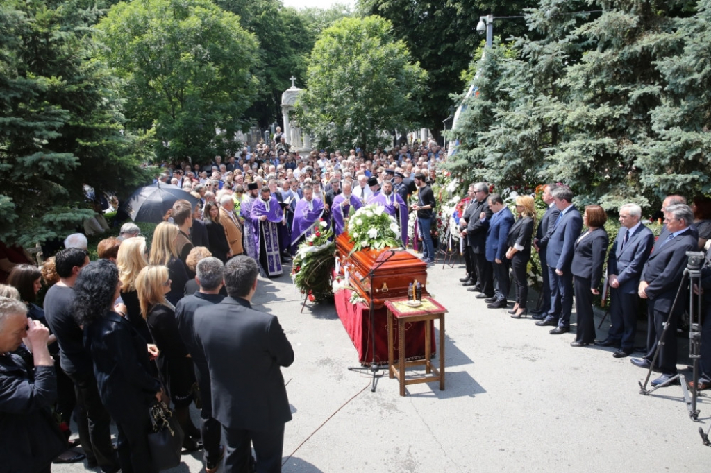 Bata Živojinović, sahrana