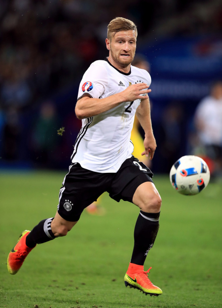 Škodran Mustafi