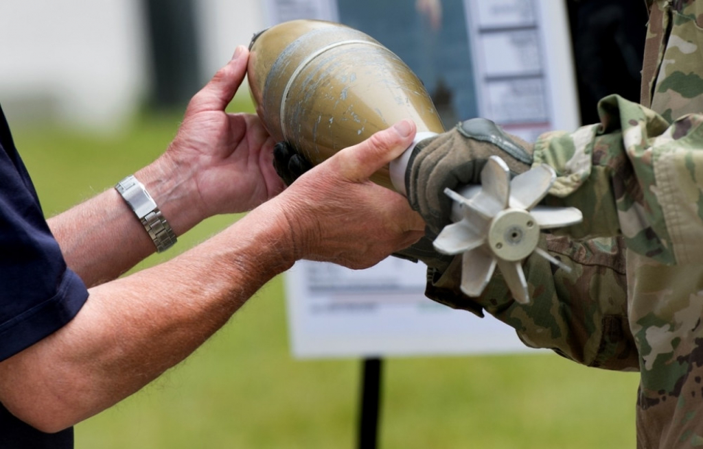 Oružje, granata mina , minobacač