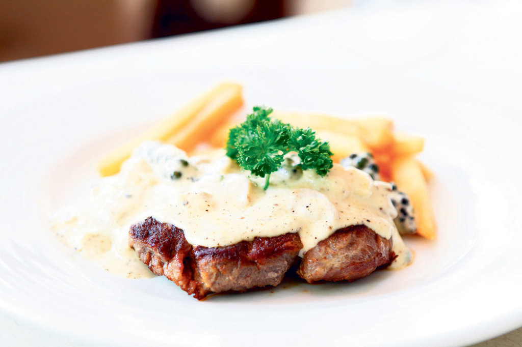 Medaljoni u umaku od rena