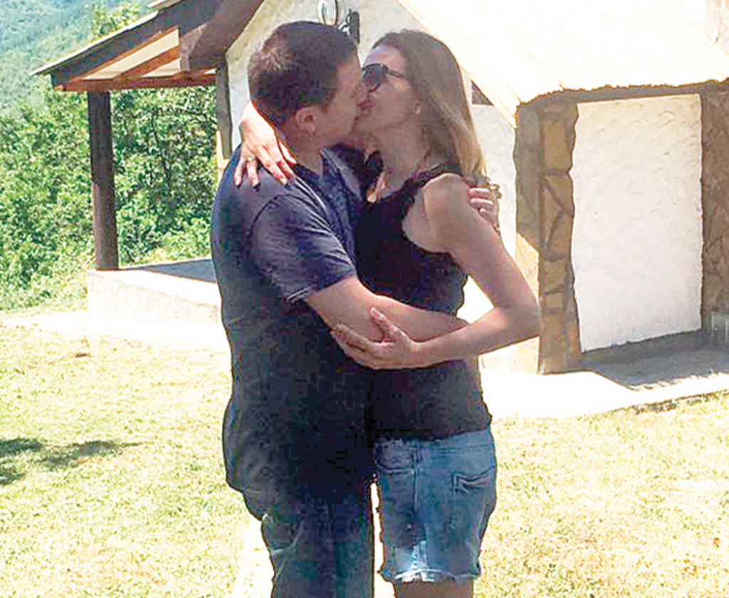 Ljubav na seoski način: Ružići baš uživaju