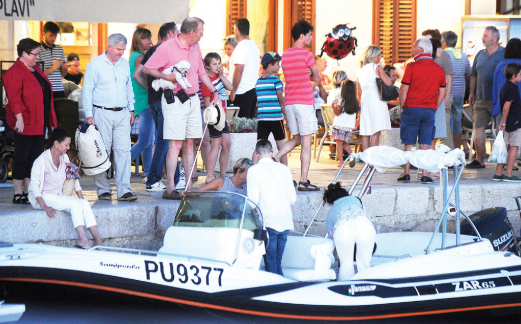 Kajl Skot uživa na moru