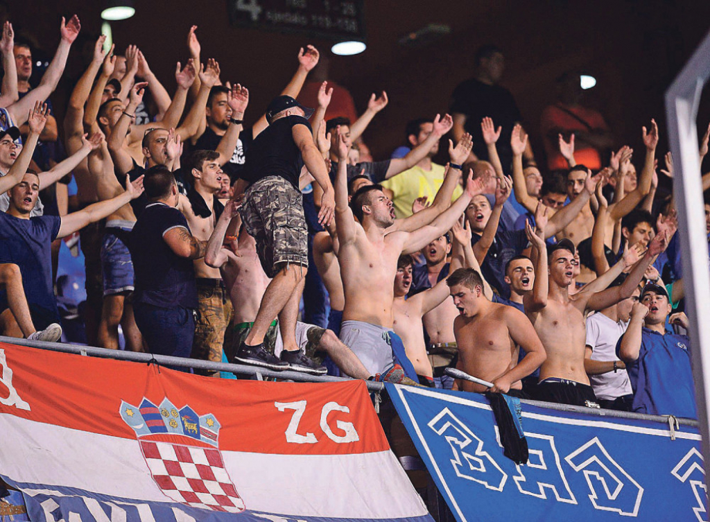 Željni srpske krvi: Navijači Dinama