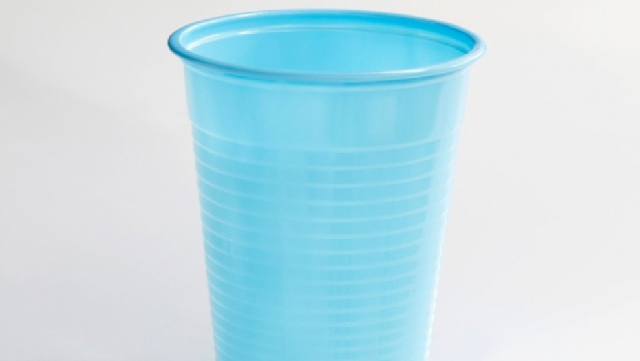 Plastična čaša
