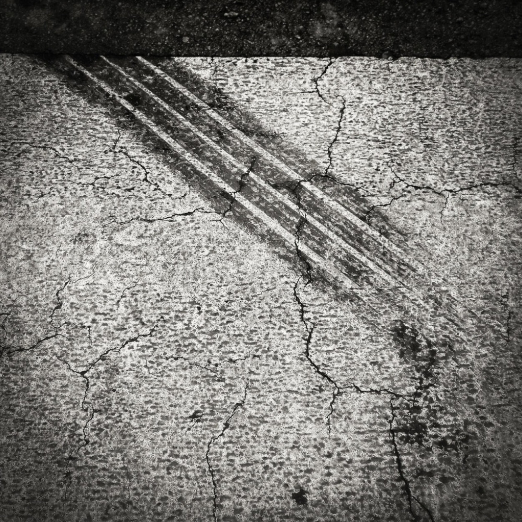 Kočenje kočnice guma trag