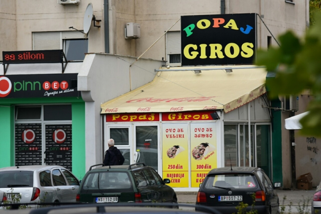 Pojeli giros u Popaju pa završili u bolnici
