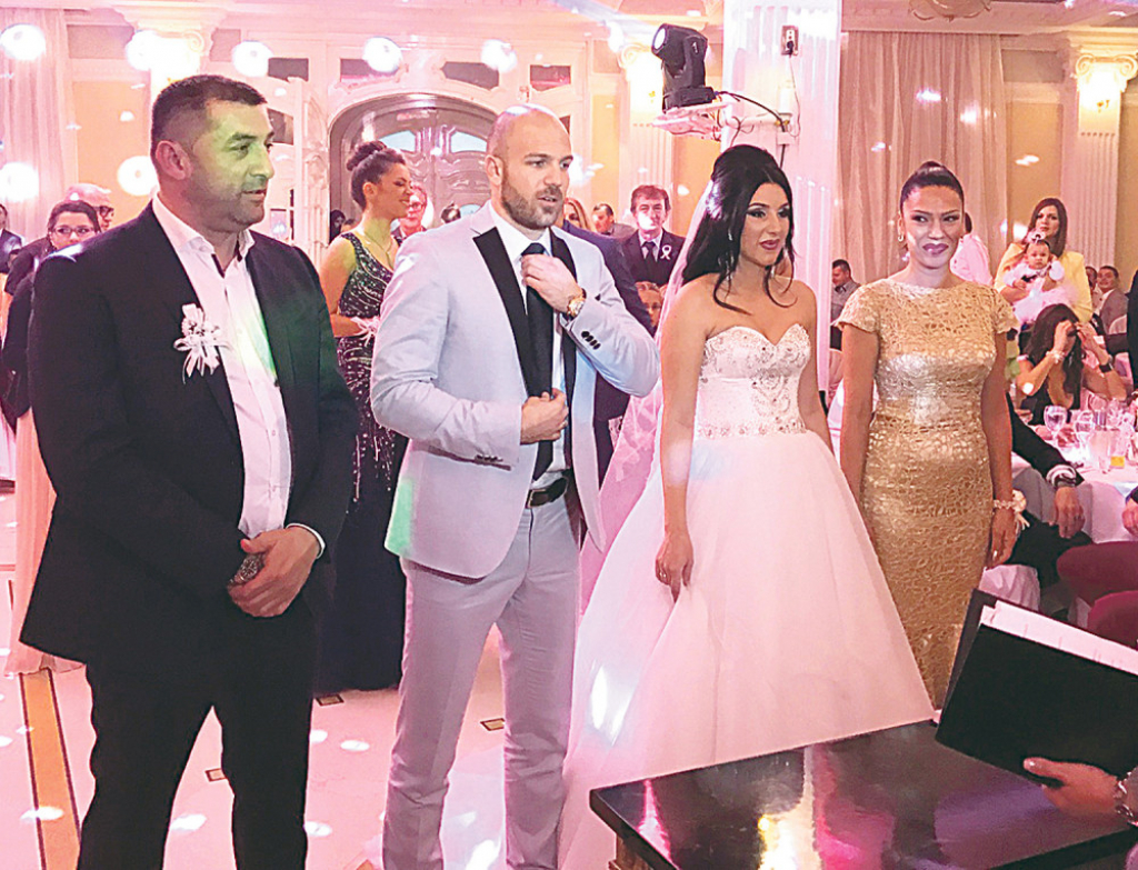 Bane Janković sa suprugom Mirjanom i kumovima