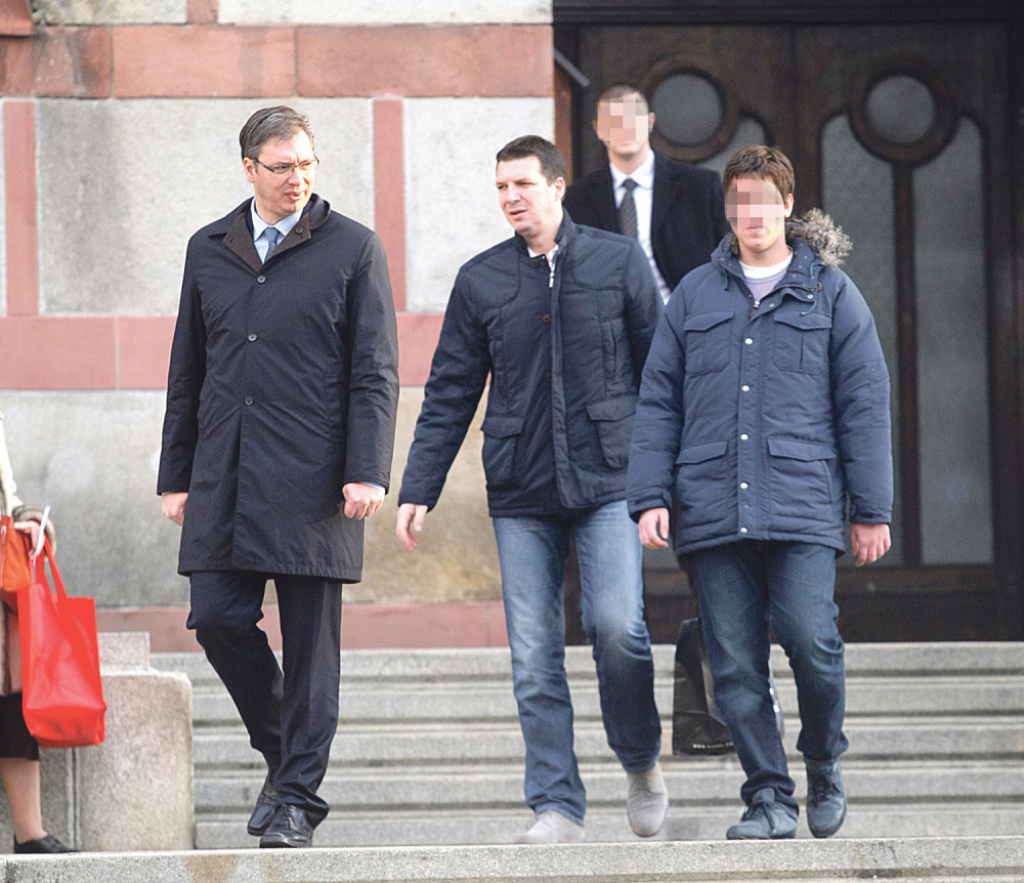 Na udaru: Porodica Vučić