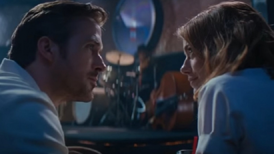 Rajan Gosling i Ema Roberts u filmu &quot;La La Land&quot;