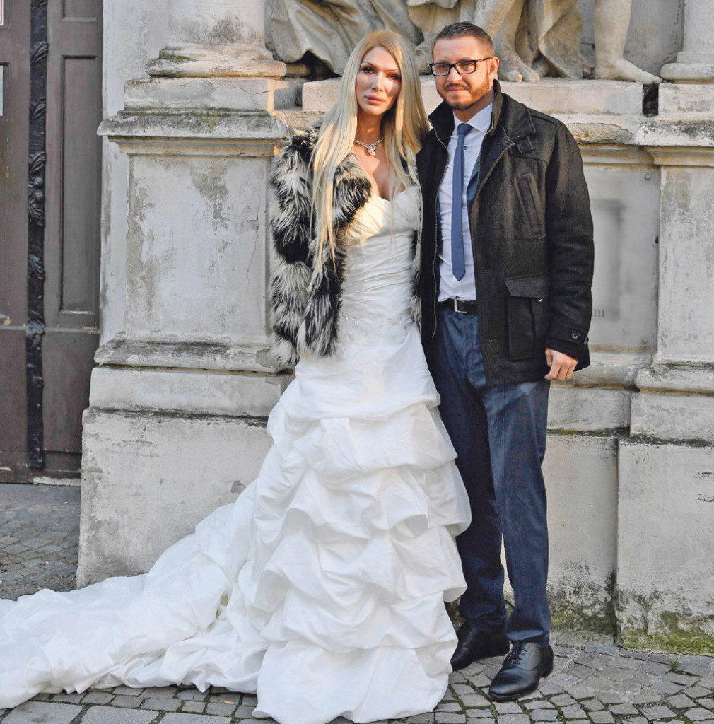 Transrodna Dvojnica Jelene Karleuše venčala se usred Beča