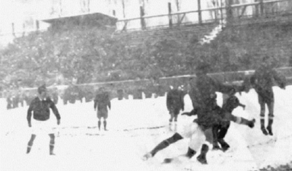 Prvi derbi Zvezde i Partizana