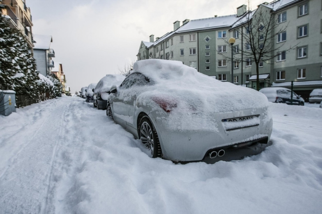 Automobili, sneg