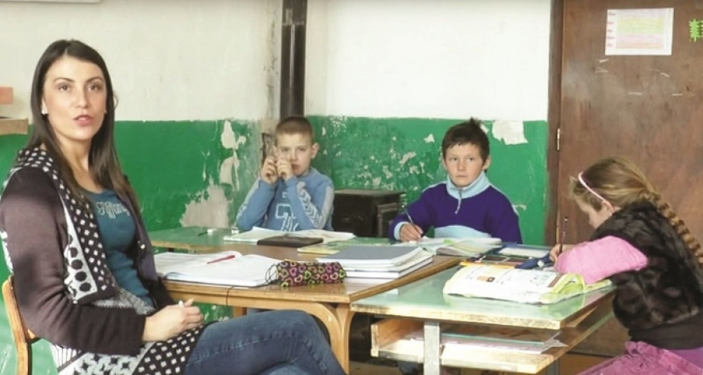 Nemanja i Milica sa učiteljicom