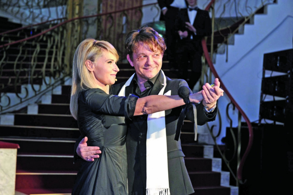 Anica i Bjela na svetosavskom balu