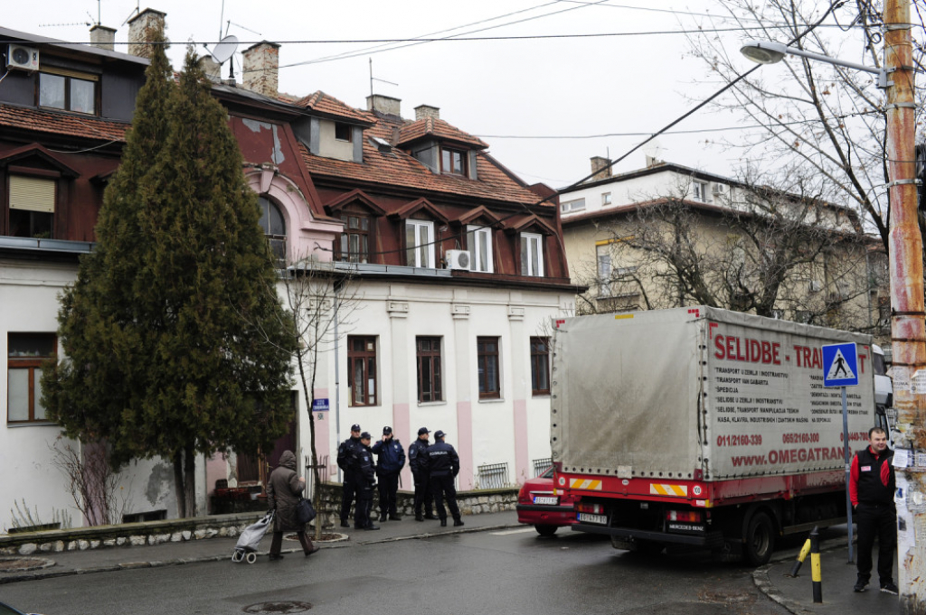 Iseljavaju Beograđanku iz doma zbog dugova