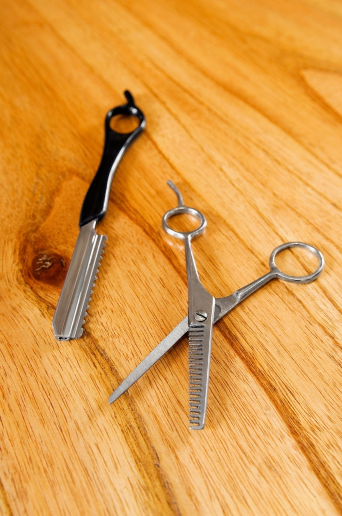 Britva šišanje brijanje makaze brada kosa