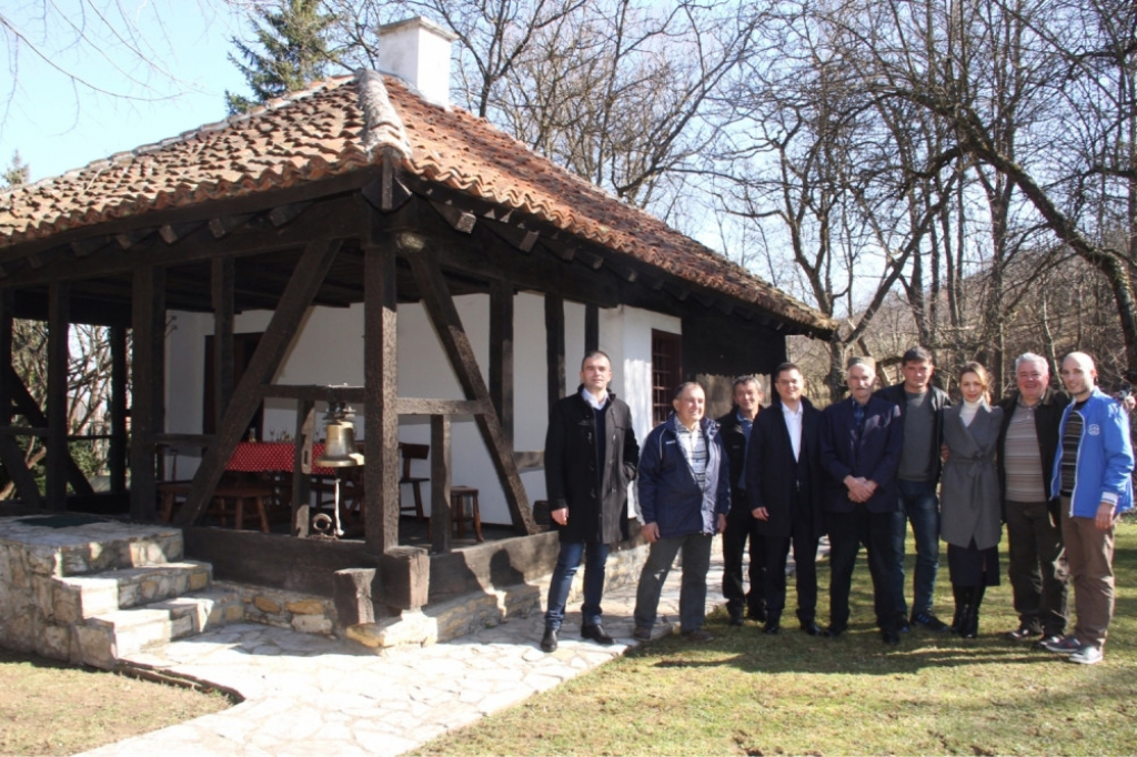 Jeremić krenuo u kampanju iz rodne Ježevice