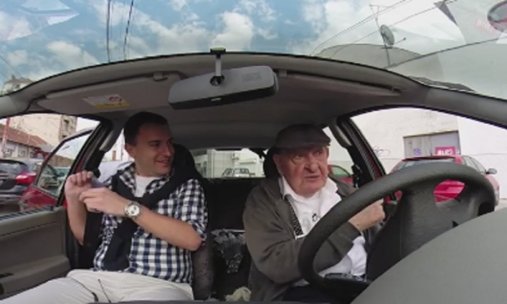 Vlasta za volanom sa našim novinarom