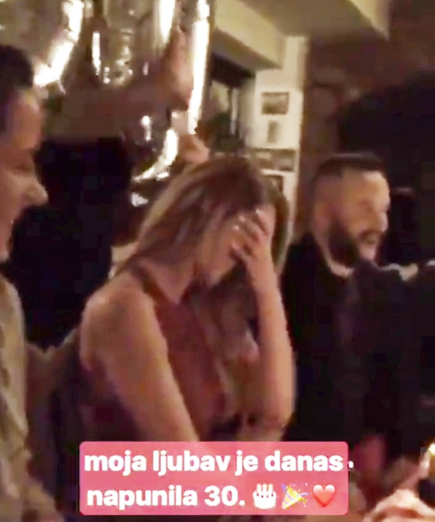 Ivan Ivanović slavio devojci rođendan