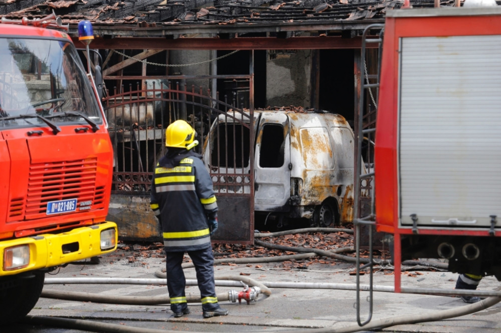 Požar u Vojvode Stepe