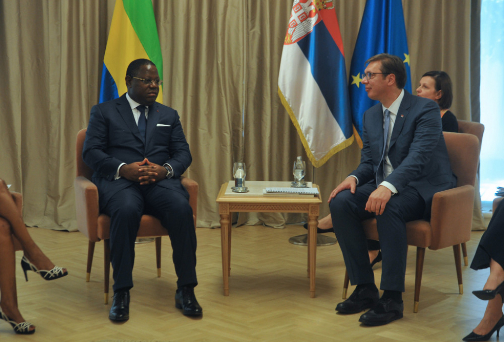 Vučić sa premijerom Gabona