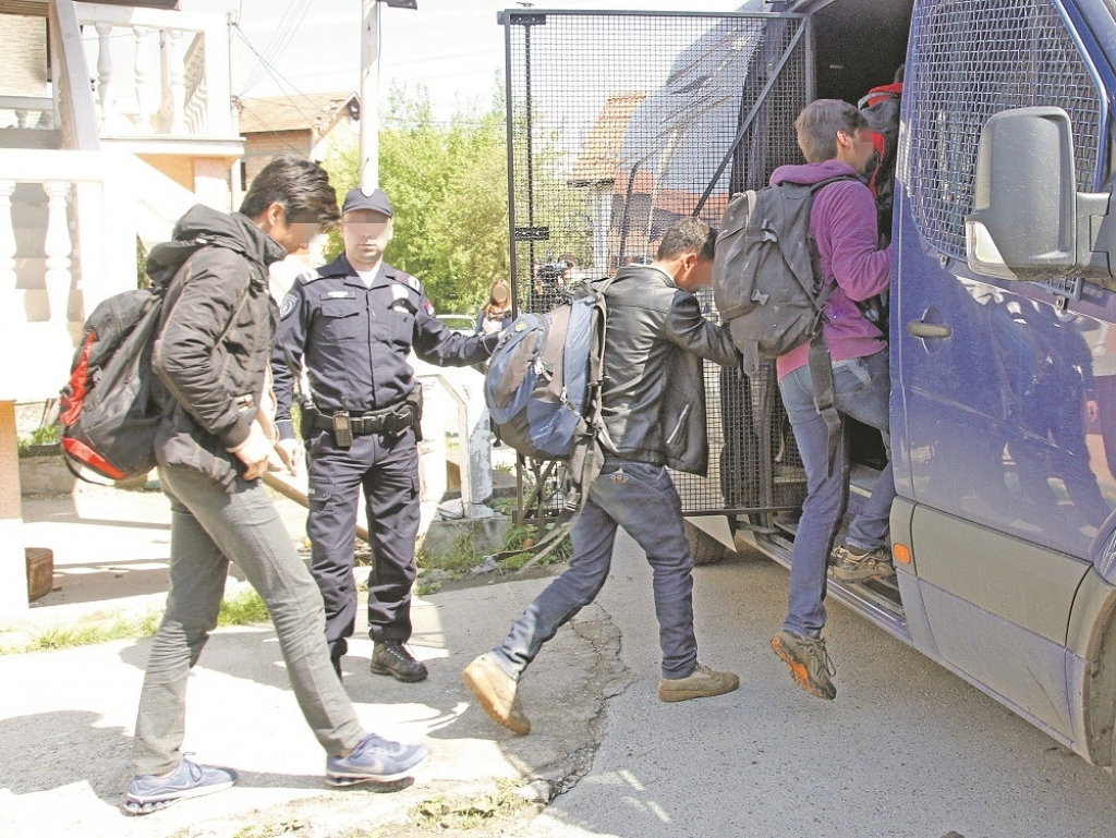 Migranti policija
