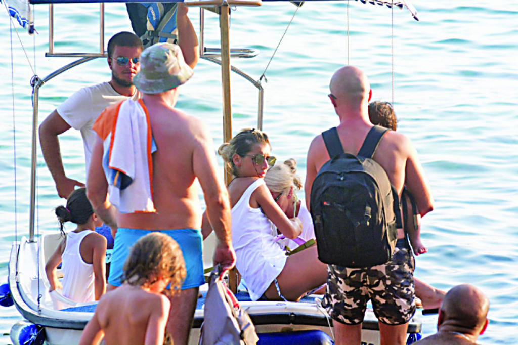 Sale Tropiko na moru