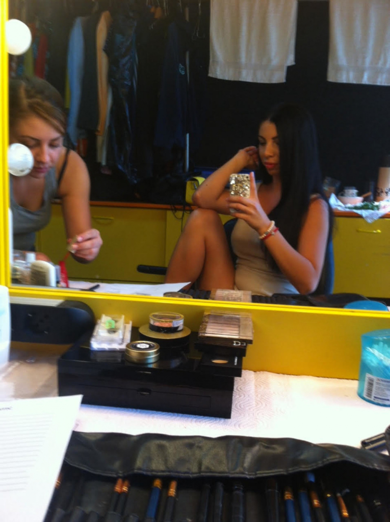 Anamarija Džambazov u šminkerici pre snimanja