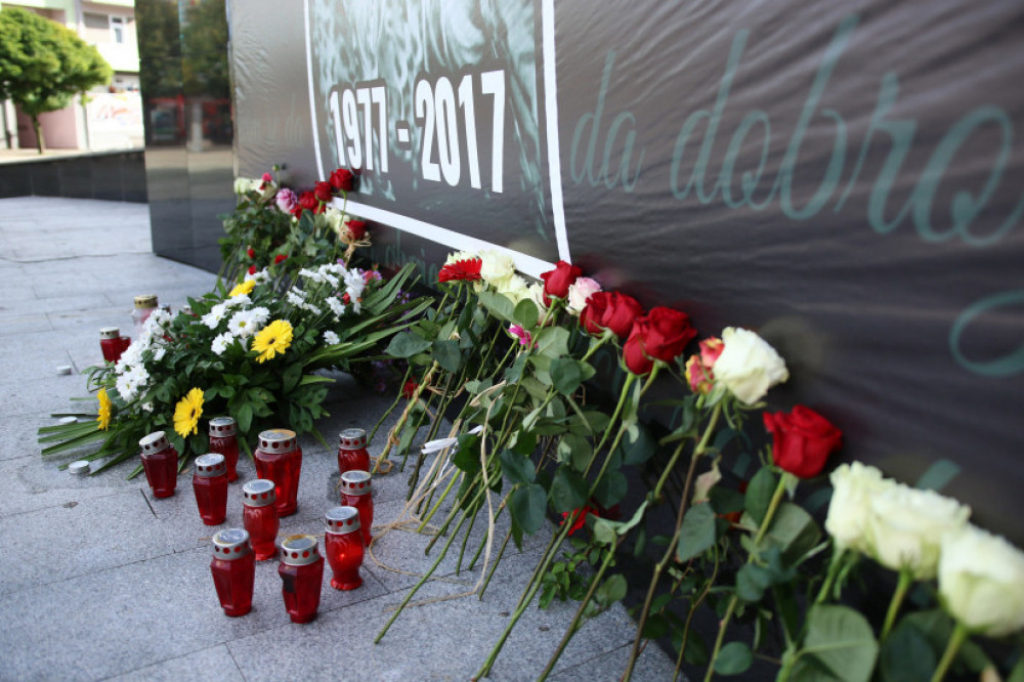 Dona Ares komemoracija