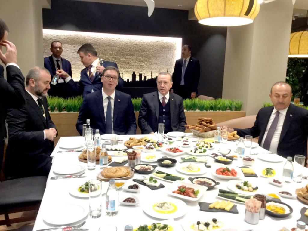 Vučić i Erdogan u Simit Saraju