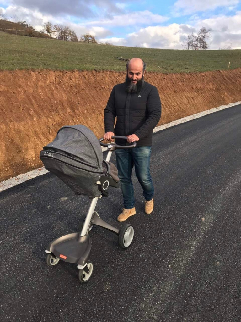 U šetnji sa sinom 