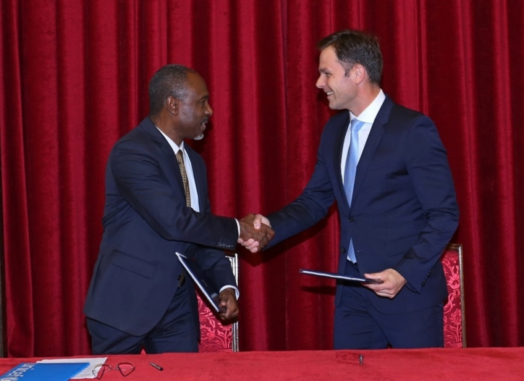 Siniša Mali, potpisivanje Memoranduma