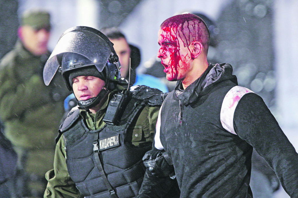 Stravične scene na derbiju u Humskoj