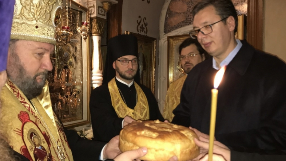 Aleksandar Vučić Moskva kolač