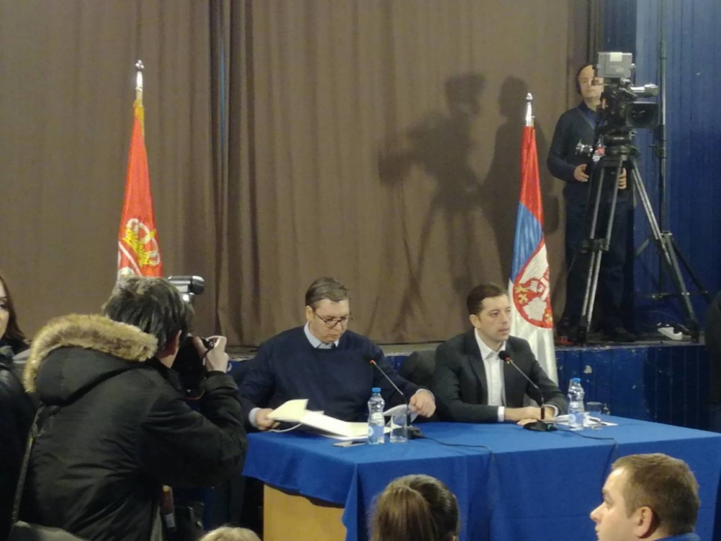 Vučić u Lapljem selu