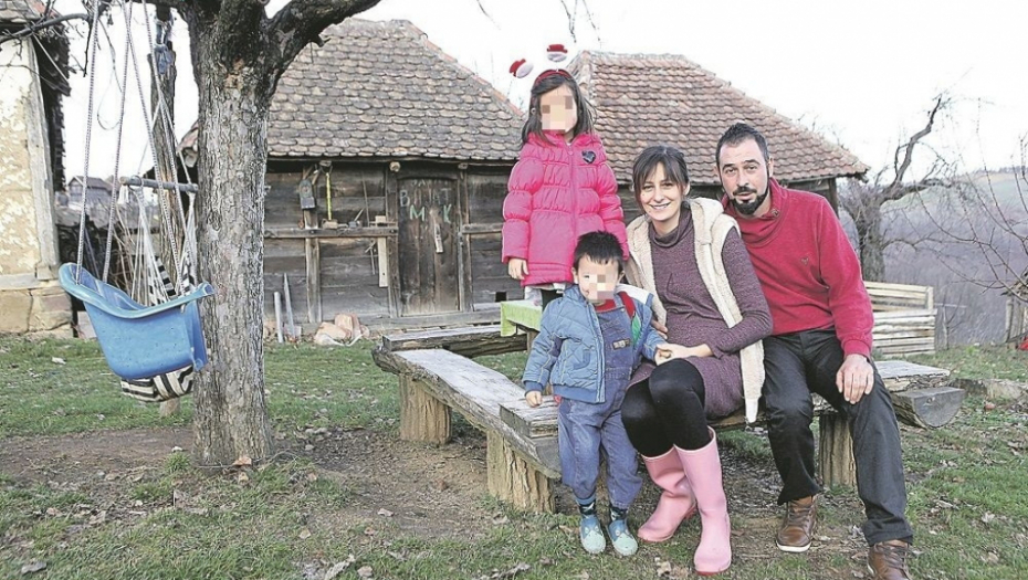 Ivan i Dragana Kojić sa decom